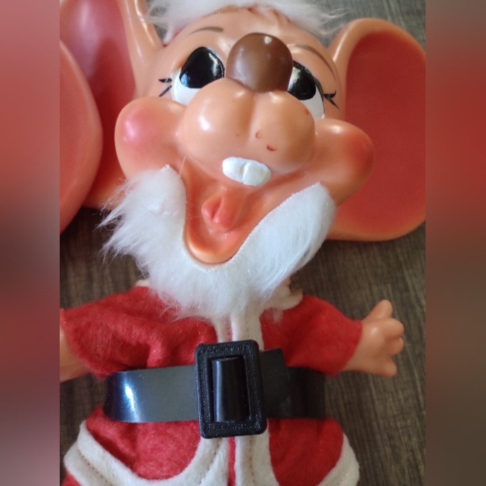 Vintage Christmas Mouse Figurines - Picture 7 of 7